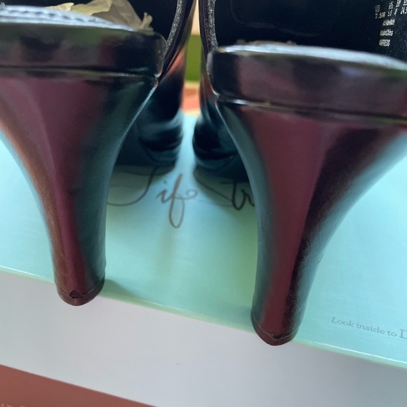 Life Stride super soft heals - Picture 2 of 5